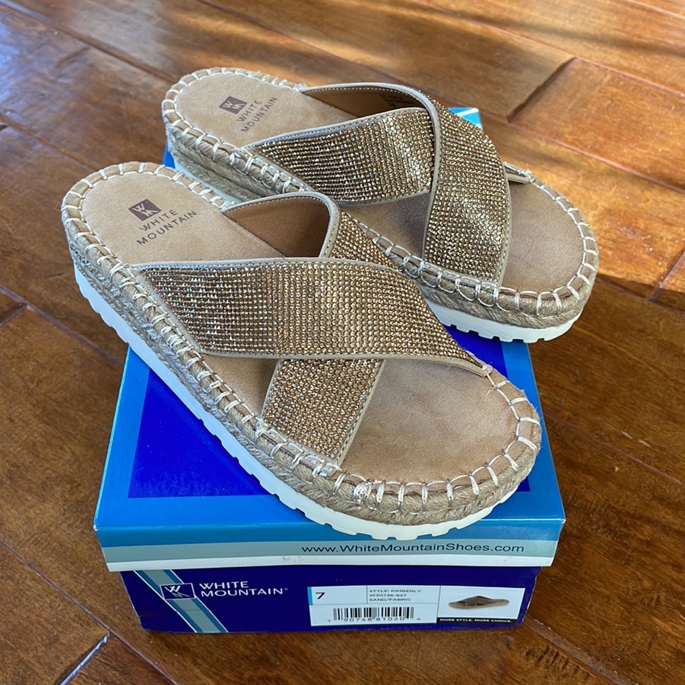 WHITE MOUNTAIN Shoes KIMBERLY Women's Sandal Sand Glitter 7 BRAND NEW IN BOX